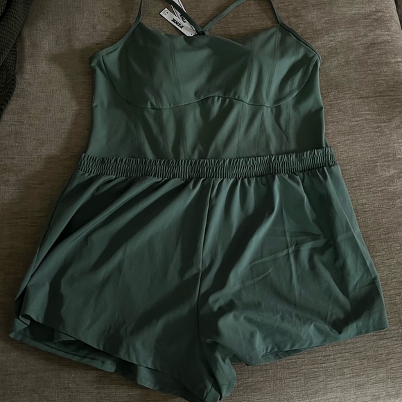 PINK active romper - Picture 3 of 8